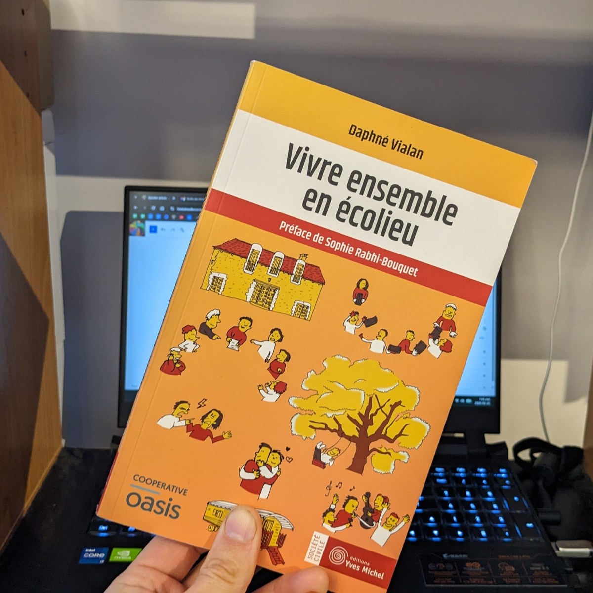 Livre : Vivre ensemble en&nbsp;écolieu